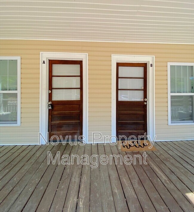 Building Photo - 122 Mandeville Ave