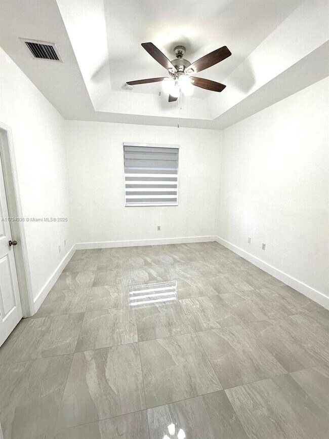Building Photo - 9285 220th Ter