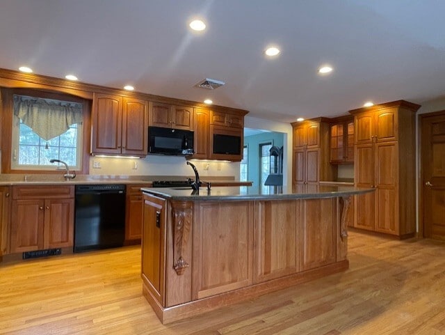 Building Photo - 11 Timber Hill Rd