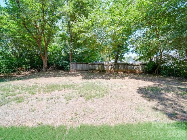 Building Photo - 1012 Wood St