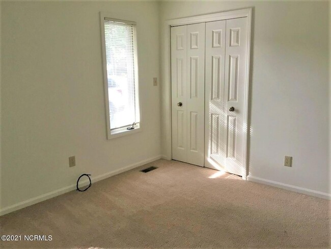 Building Photo - 1410 Monticello Dr