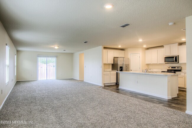Building Photo - 65327 River Glen Pkwy