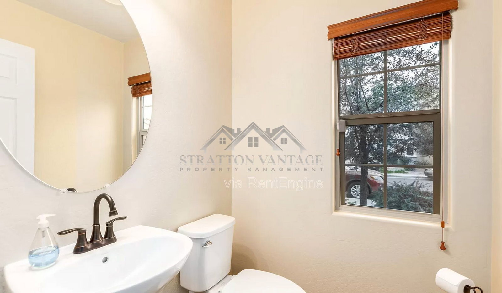 Building Photo - 2873 E Binner Dr