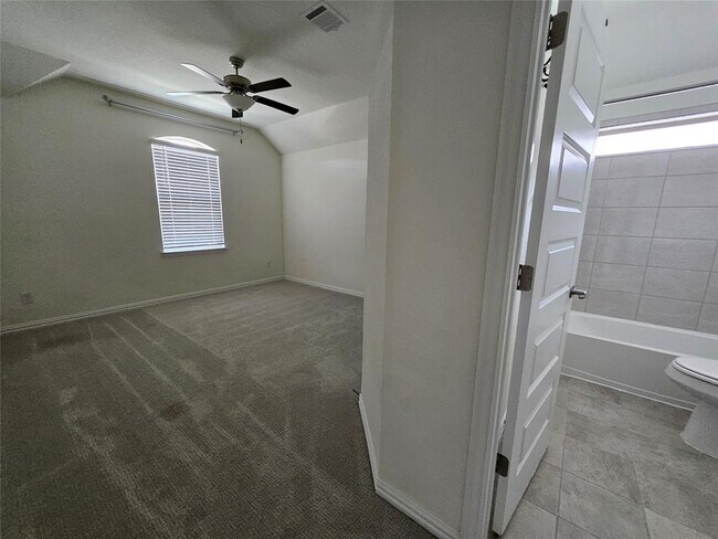 Building Photo - 1105 Malibar Ln