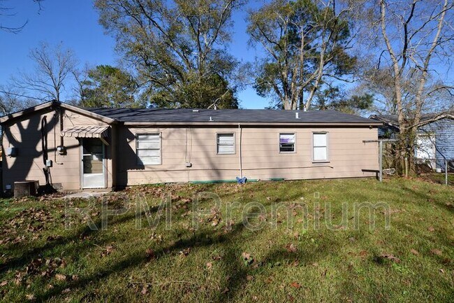 Building Photo - 6866 Autumn Ave