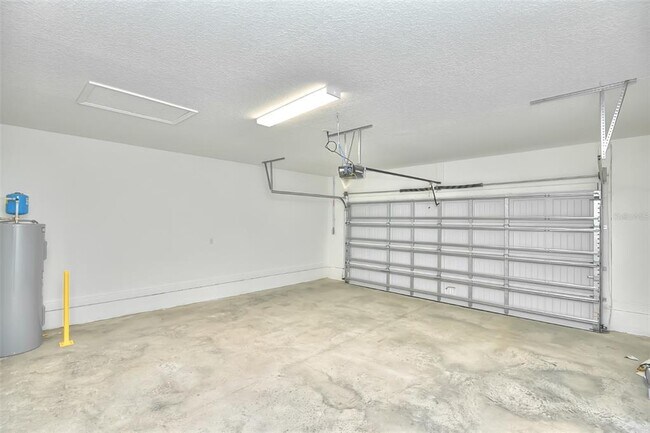 Building Photo - 2937 Voyager Ave