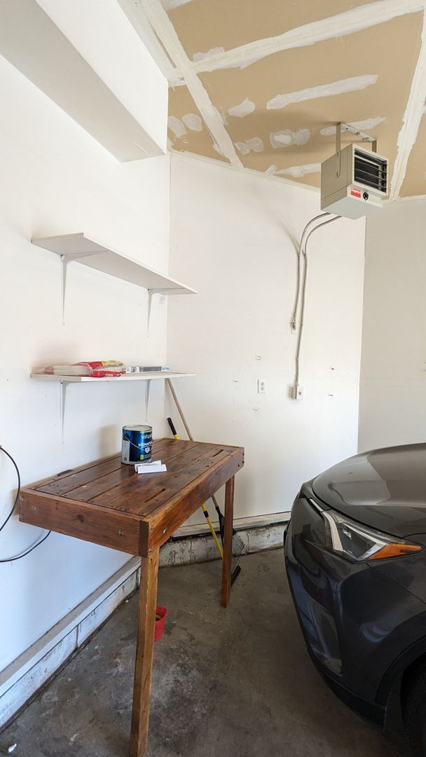 Building Photo - NICE 3 BDRM, 3 BATH, 2-CAR GARAGE + CLUBHOUSE AND POOL! AVAILABLE OCT. 1st