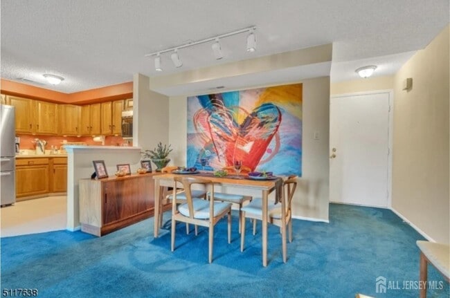 Building Photo - 2016 Aspen Dr