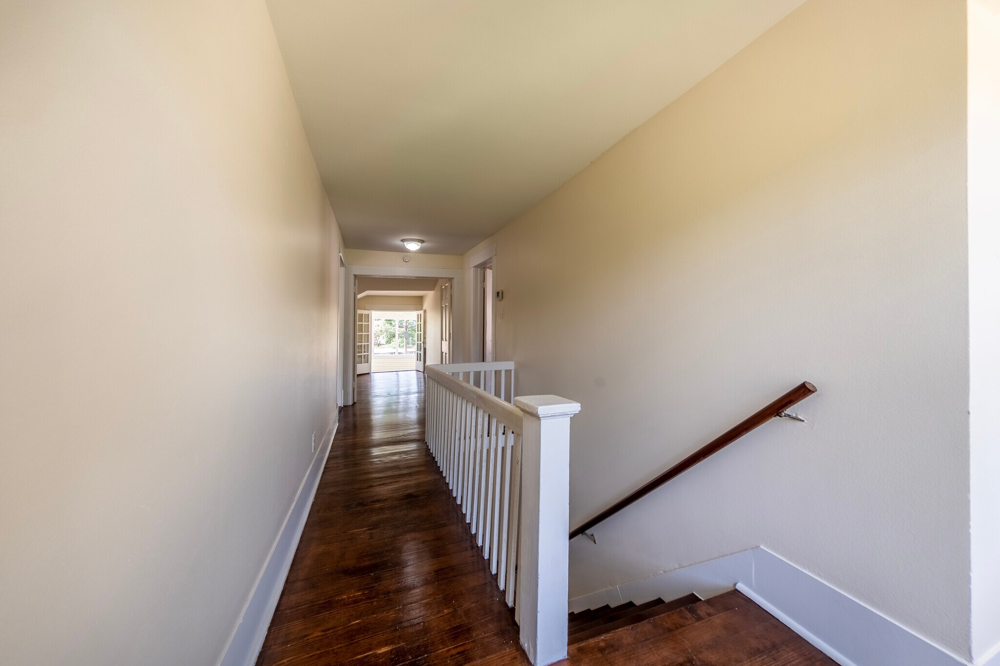 Building Photo - 5336 Junius St