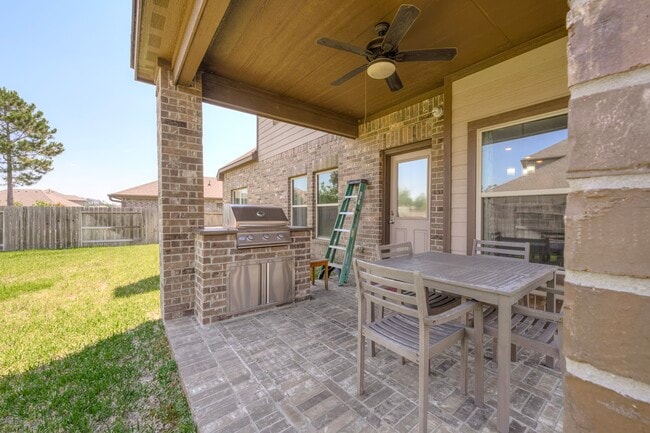 Building Photo - 23807 Brenta Valley Dr