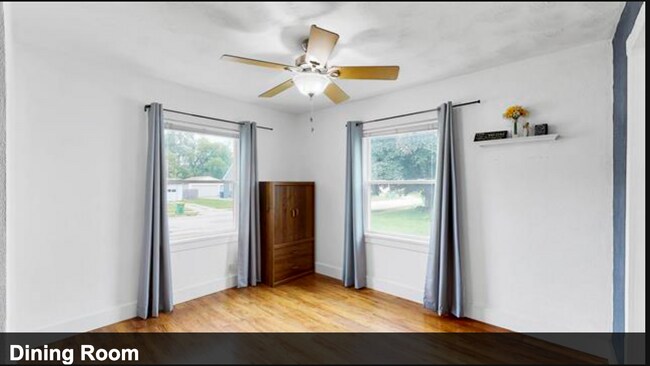 Building Photo - 423 Vroman St