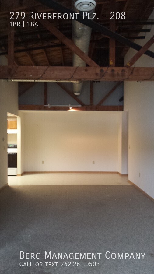Building Photo - 279 Riverfront St