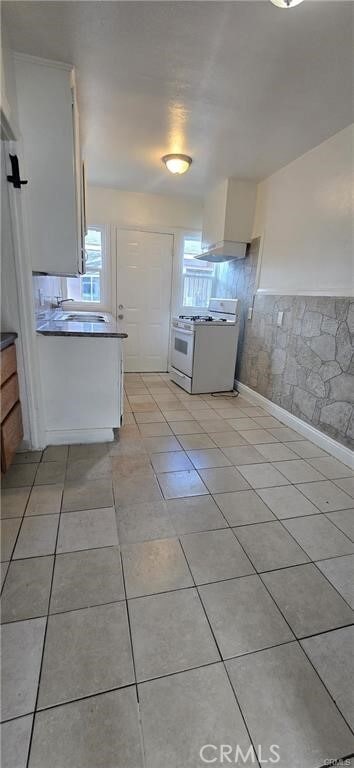 Building Photo - 1095 E Nocta St