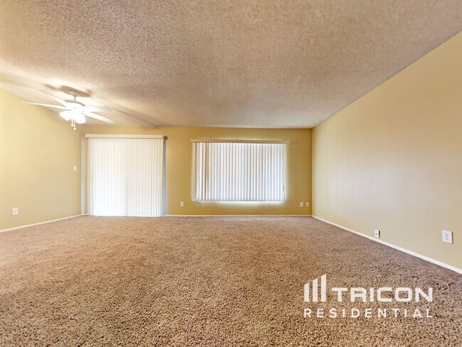 Building Photo - 3822 W Mauna Loa Ln