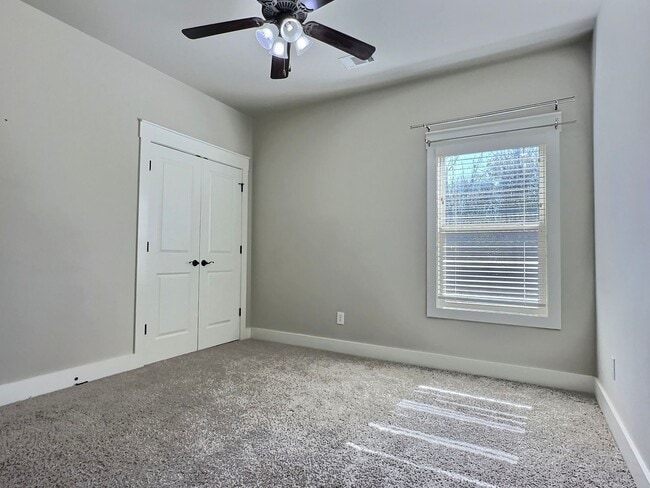 Building Photo - For Rent - Highly Desirable Summerfield, D...