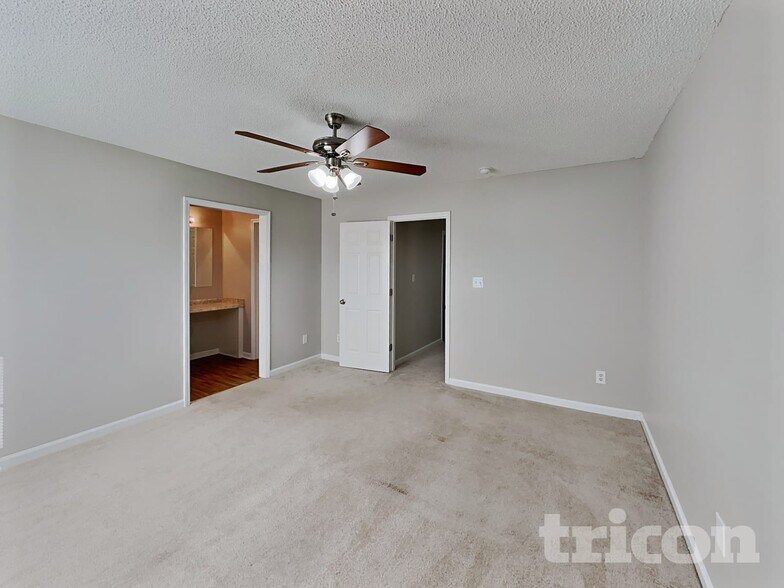 Building Photo - 149 Cambridge Elm Dr