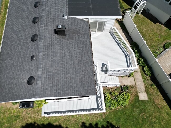 Building Photo - 5 Dietz Ct