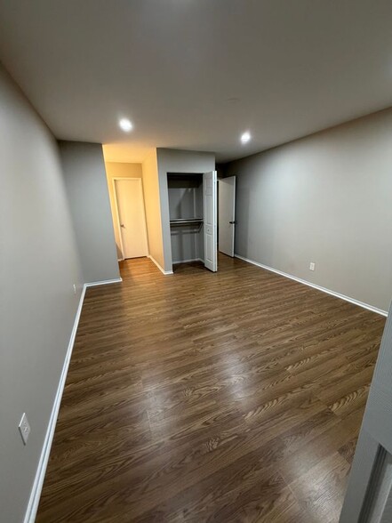 Building Photo - 13123 Wonderland Way