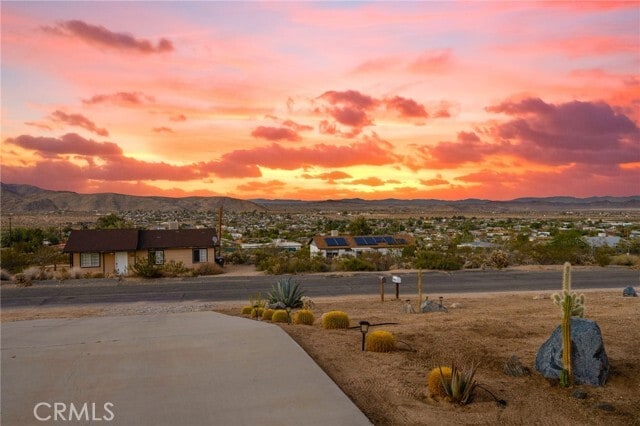 Building Photo - 61773 Crest Cir Dr