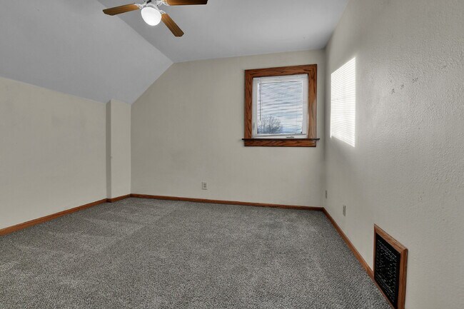 Building Photo - $2,900, 3-bed, 2 bath victorian home with a fenced yard and $300 off the first month's rent.