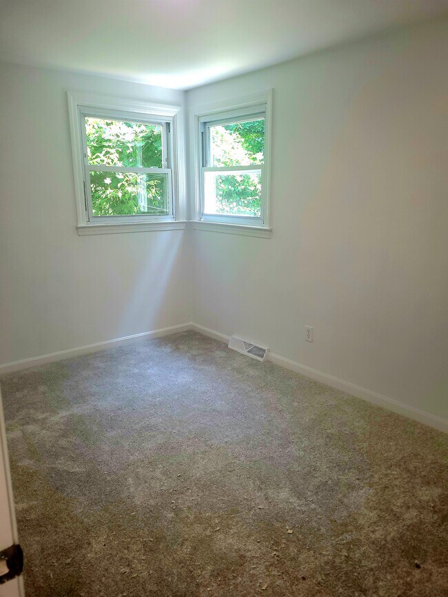 Building Photo - 22 Okinawa Ave