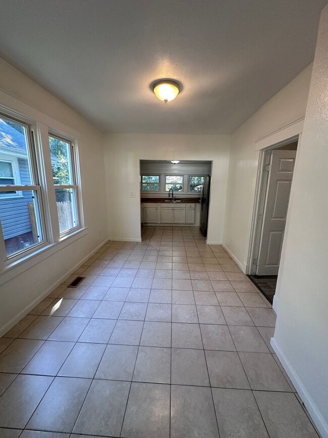 Building Photo - NEW SINGLE FAMILY HOUSE!!!