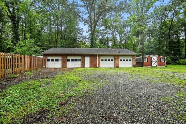 Building Photo - 8250 Cadys Mill Rd