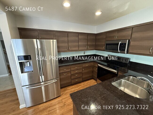 Building Photo - 5487 Cameo Ct