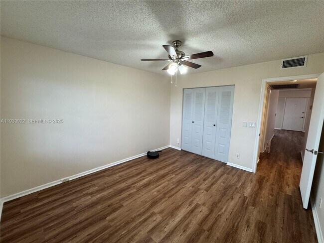 Building Photo - 13250 SW 4th Ct