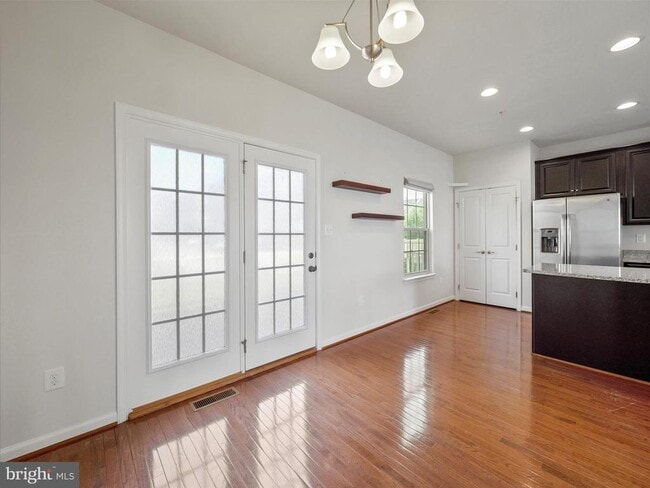 Building Photo - 5904 Leben Dr