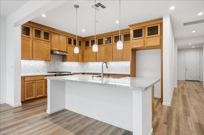 Building Photo - 7503 Allan Detrick Ave