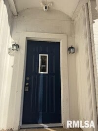 Building Photo - 500 S Douglas Ave