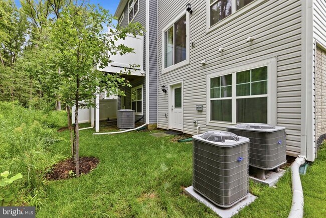 Building Photo - 6815 Winterhill Ln