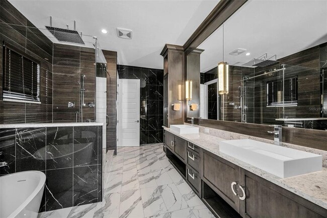 Building Photo - 1015 Bellamare Trail