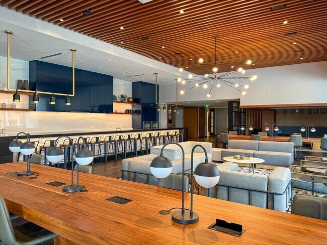 Building Photo - 133 Seaport Blvd