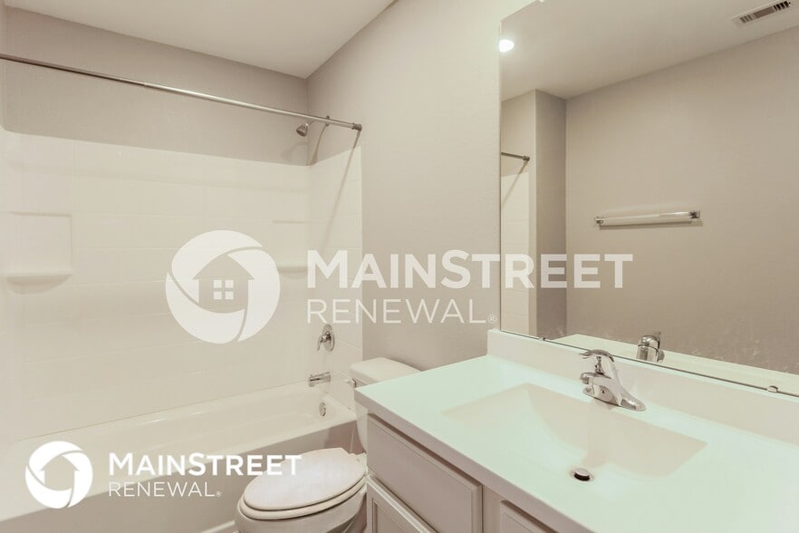 Building Photo - 23019 Bellini Dr