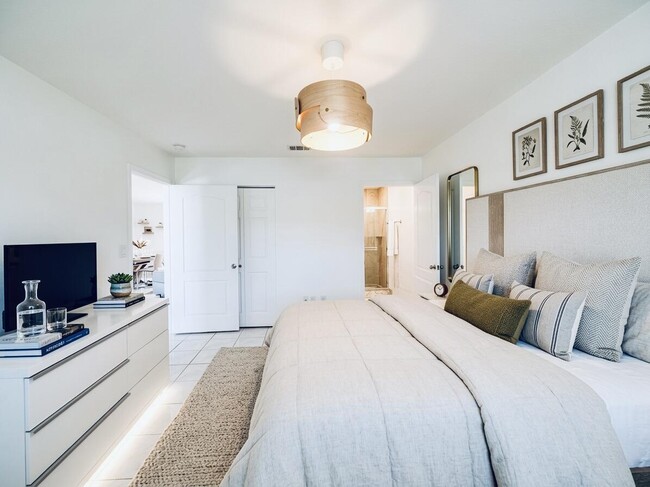 Building Photo - 17255 NW 72nd Ct