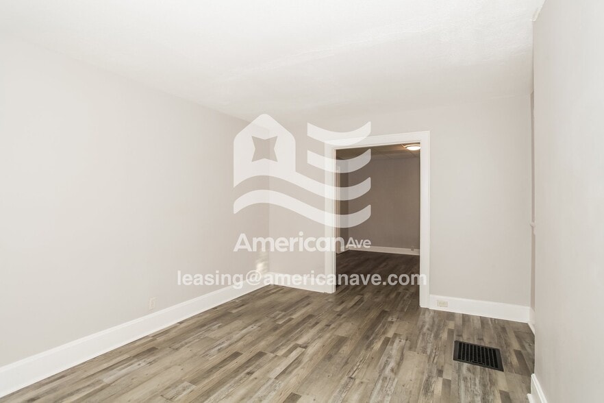 Building Photo - 4130 Talbert St