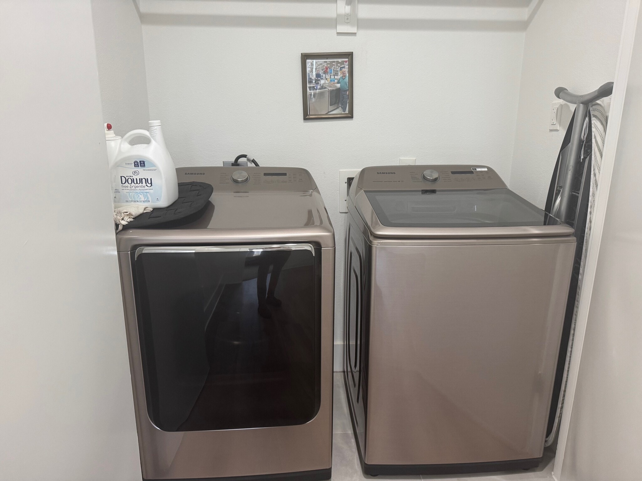 Washer/Dryer: 2nd Floor - 3409 Luca St