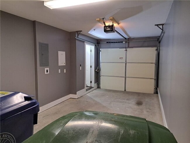 Building Photo - 221 Semel Cir NW