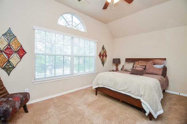 Building Photo - 25419 Richton Falls Dr