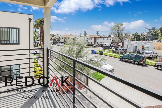 Building Photo - BRAND NEW Spacious Three Bedroom With NEW ...