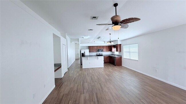Building Photo - 31205 Bridgegate Dr