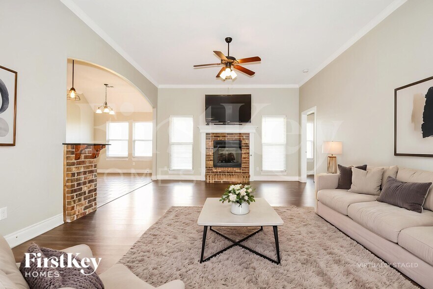 Building Photo - 2604 Busheywood Dr