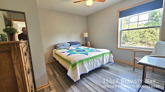 Building Photo - 15568 Dynasty Way