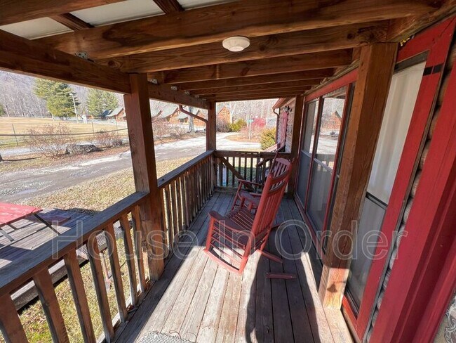 Building Photo - 127 Crider Cir