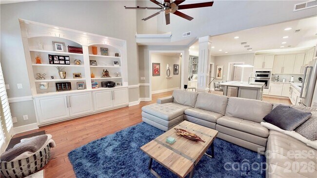 Building Photo - 3112 Ethereal Ln