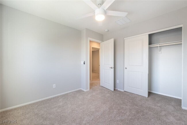 Building Photo - 8923 W Pebble Rd