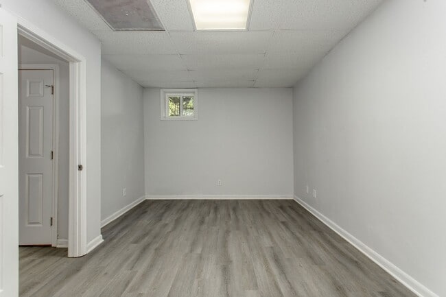 Building Photo - 806 Palm St