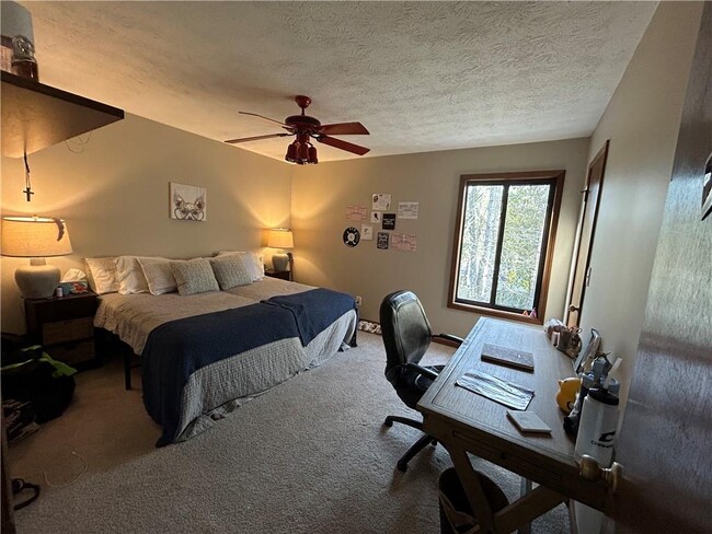 Building Photo - 2716 Peachtree Walk